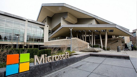 Microsoft’s New Direction on Display at //build/ 2018